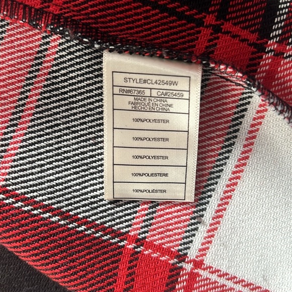 Super soft. Waist length shacket. - Picture 4 of 7